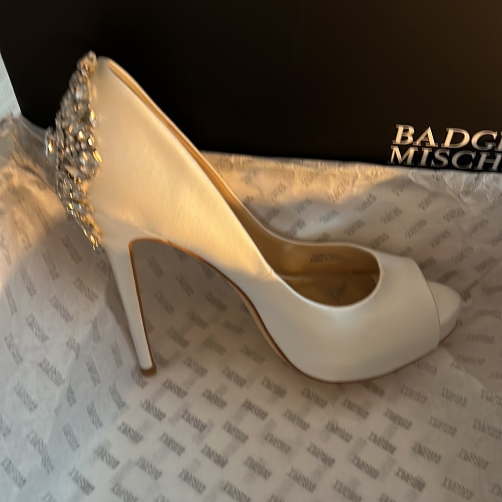 Badgley Mischka White Kiara White Satin Peep Toe Pumps